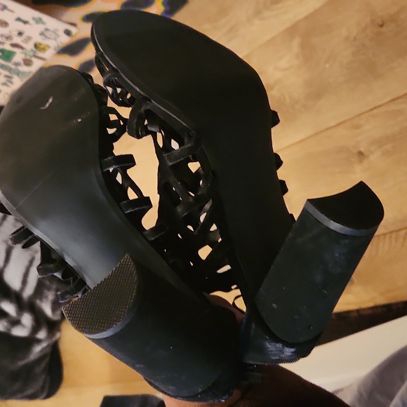 Material Girl Sz 8 Heel - Picture 4 of 4